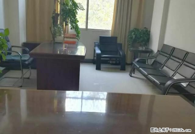 龙泉路体育馆附近3室精装修带办公家具套房出租 - 房屋出租 - 房屋租售 - 保山分类信息 - 保山28生活网 bs.28life.net